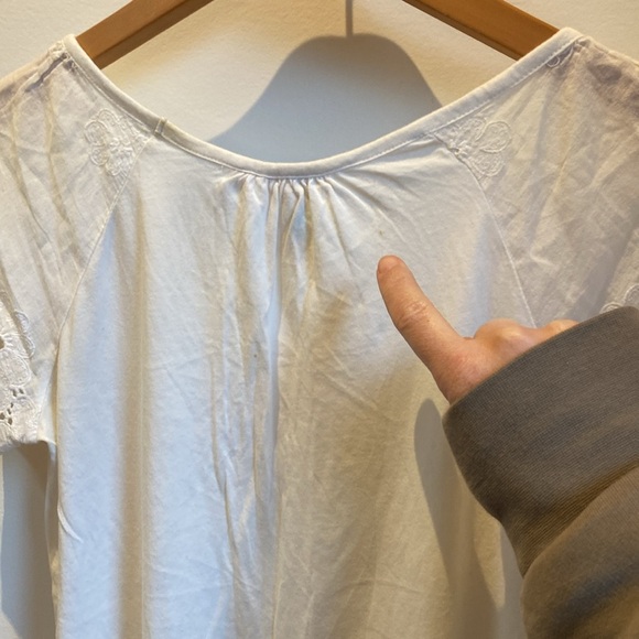 Roxy Flutter Lace Sleeve Top - Picture 6 of 9